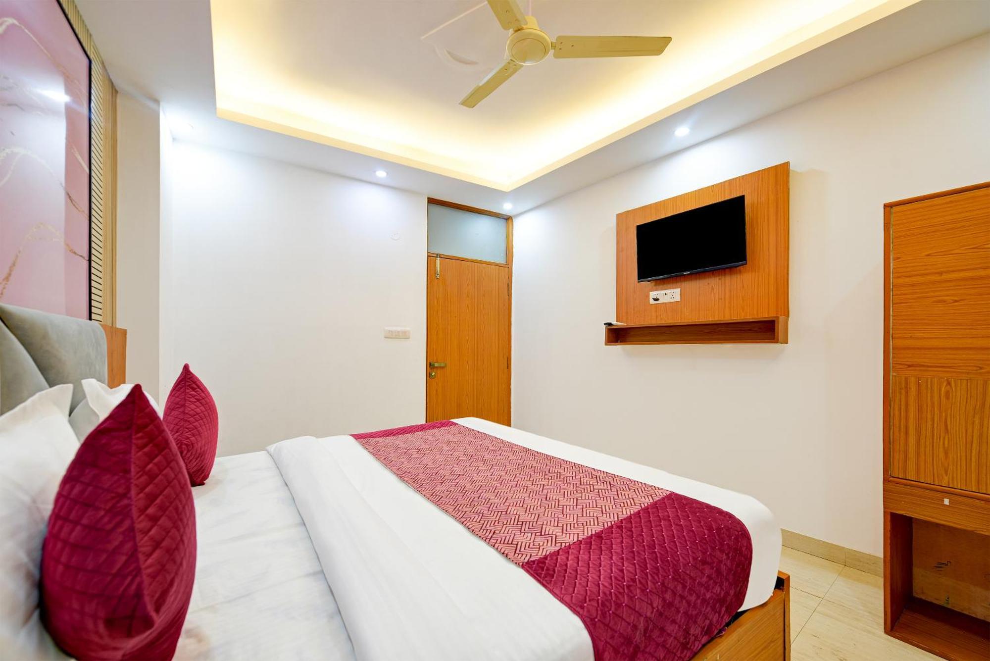 Airport Hotel Kiara - New Delhi Airport Kültér fotó