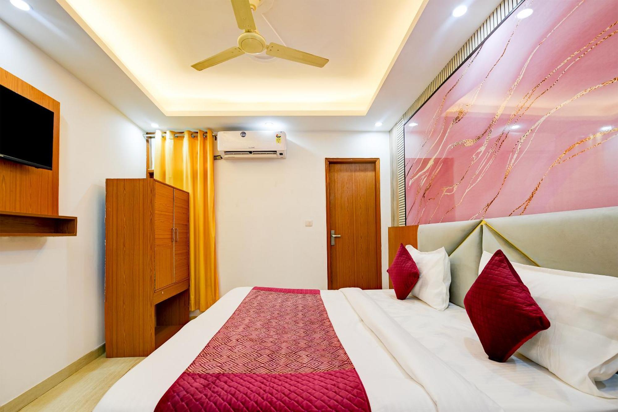 Airport Hotel Kiara - New Delhi Airport Kültér fotó