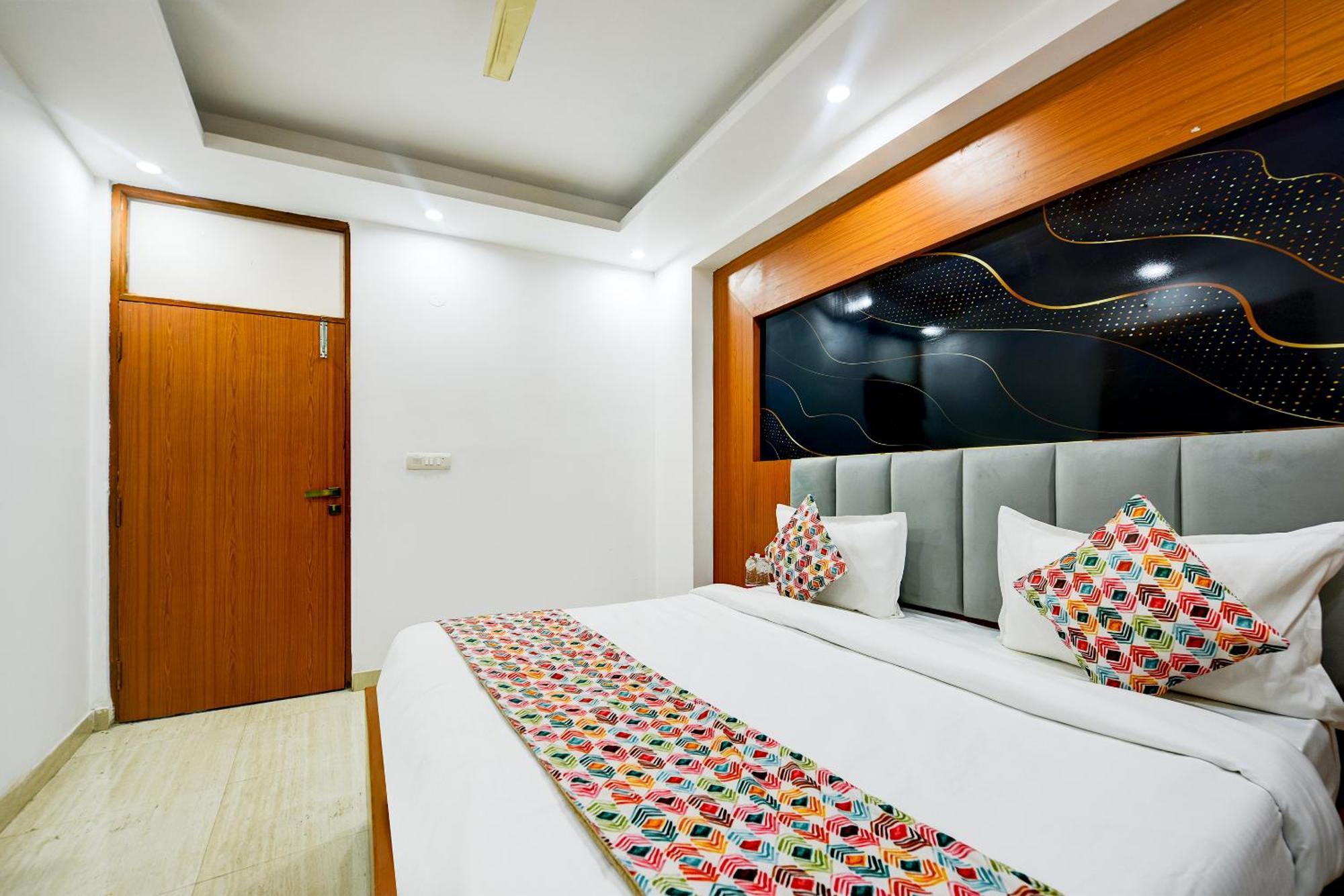 Airport Hotel Kiara - New Delhi Airport Kültér fotó