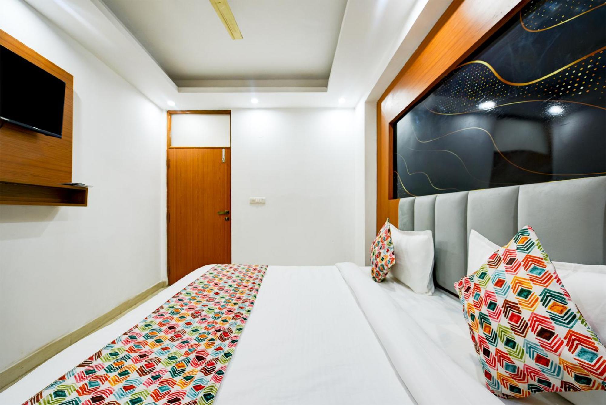 Airport Hotel Kiara - New Delhi Airport Kültér fotó