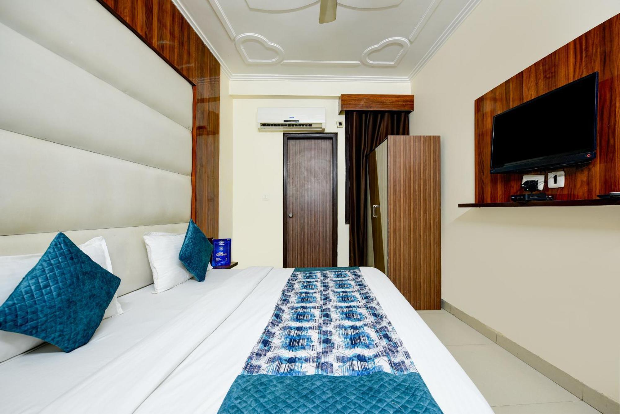 Airport Hotel Kiara - New Delhi Airport Kültér fotó