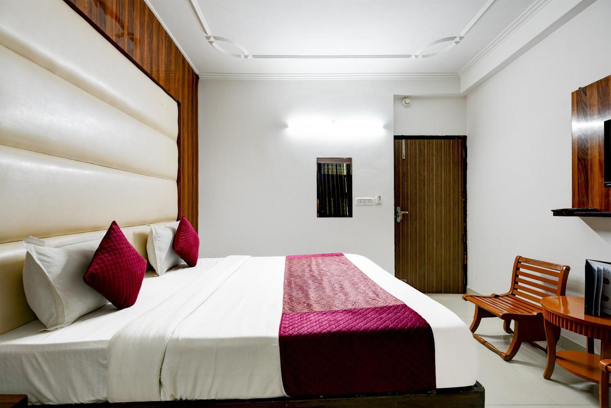 Airport Hotel Kiara - New Delhi Airport Kültér fotó