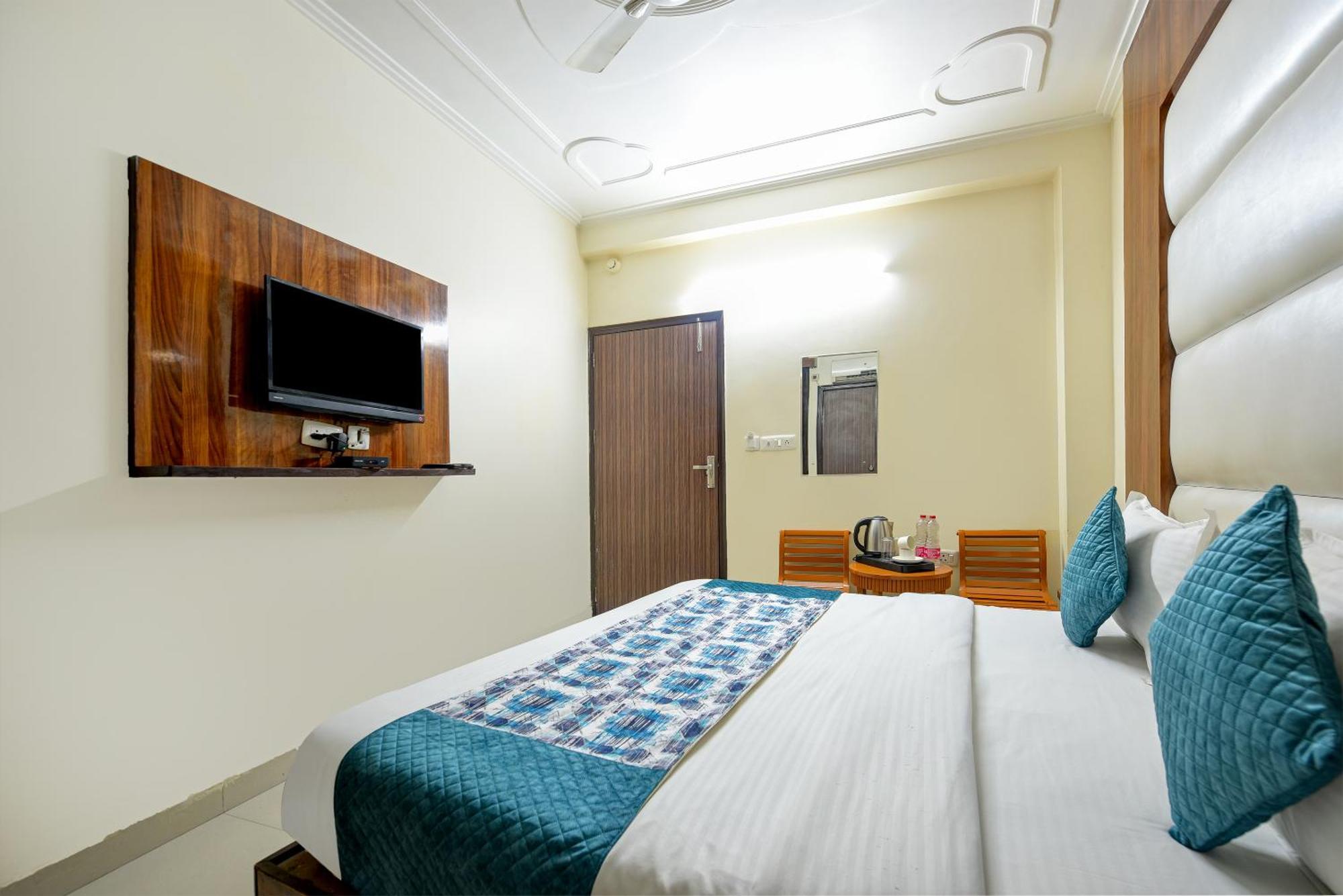 Airport Hotel Kiara - New Delhi Airport Kültér fotó