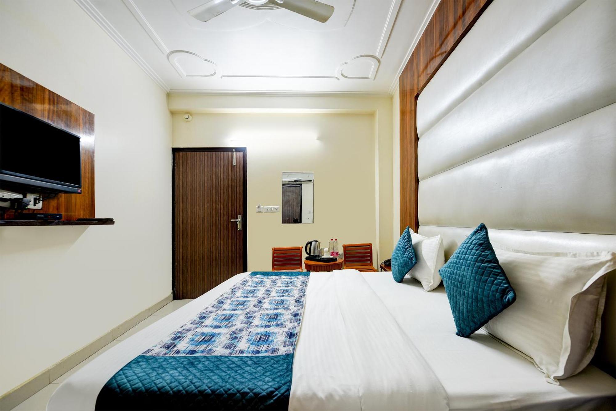 Airport Hotel Kiara - New Delhi Airport Kültér fotó