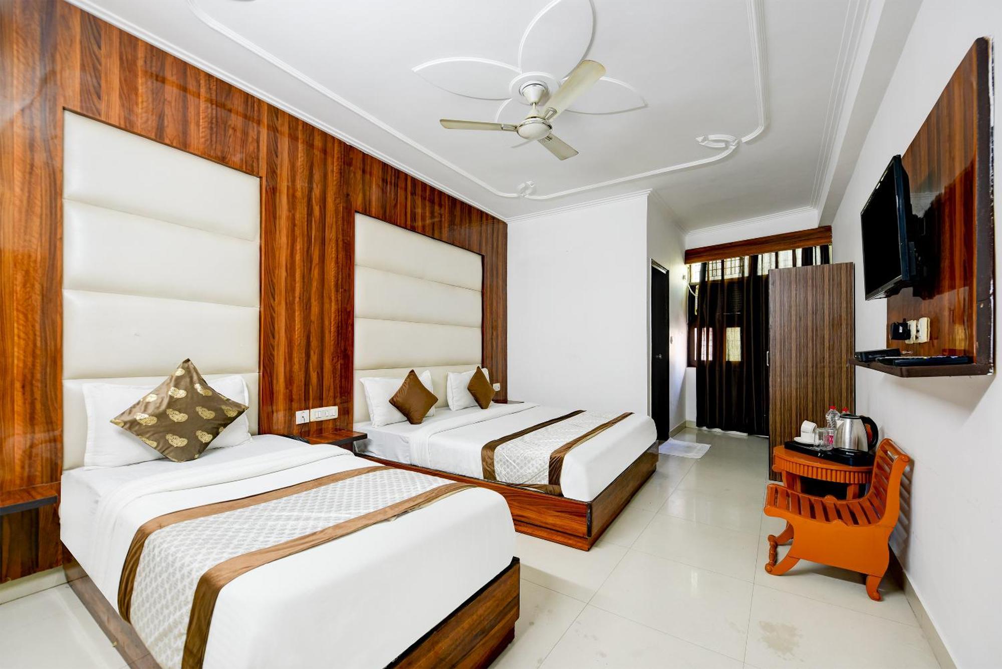 Airport Hotel Kiara - New Delhi Airport Kültér fotó